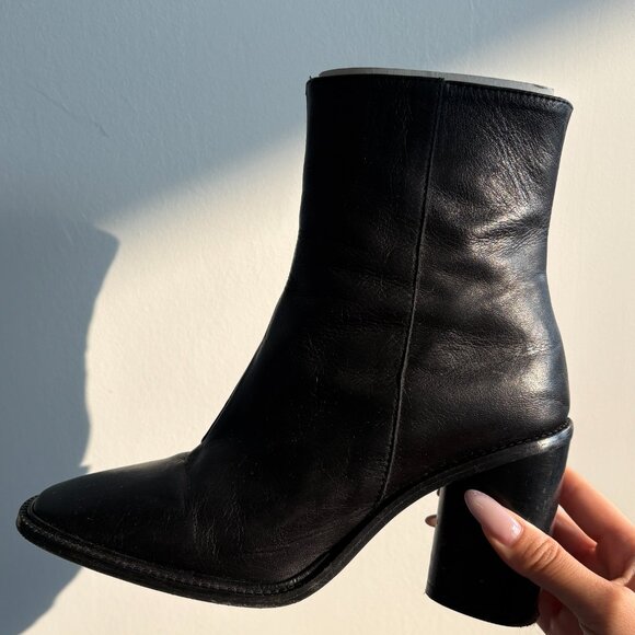 L'INTERVALLE black leather ankle boots - Picture 4 of 5
